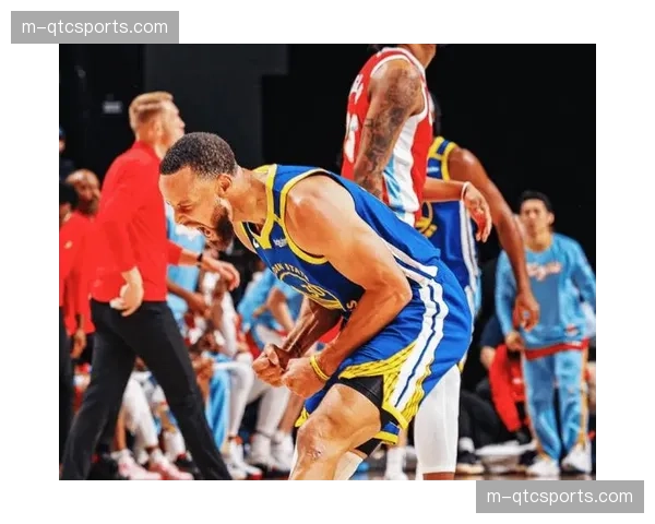 赛程看点:勇士对阵灰熊,将检验新版“死亡五小”的防守韧性 赛程看点:勇士对阵灰熊,将检验新版“死亡五小”的防守韧性